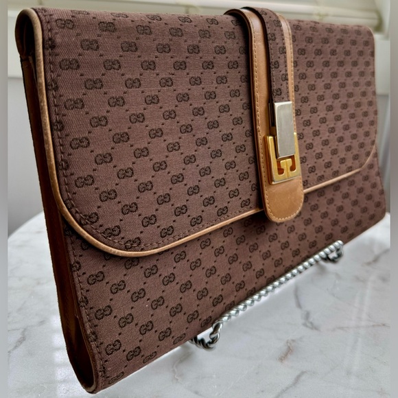 Vintage Gucci Clutch Bag - Picture 1 of 7